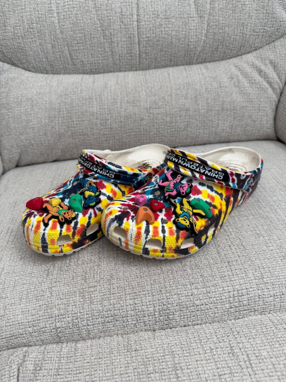 Crocs Grateful Dead Chinatown Market M7 W9 Tie Dye Clogs Jibbitz 207113-90H